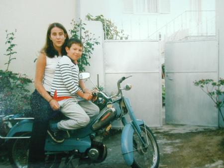 En moto